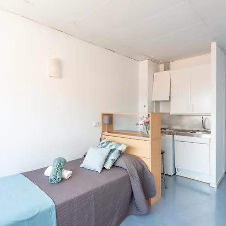 아파트 Residencia Universitaria Resa Lesseps