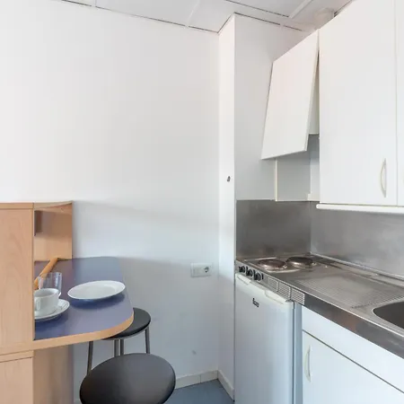 Residencia Universitaria Resa Lesseps 아파트 바르셀로나