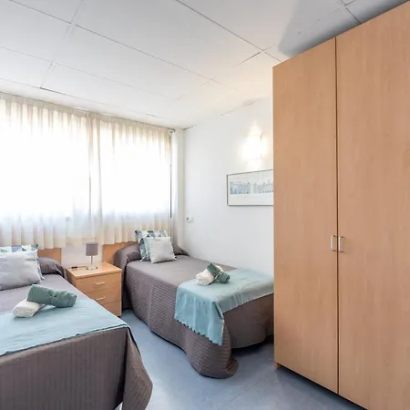 Residencia Universitaria Resa Lesseps Lägenhet *