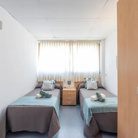 Residencia Universitaria Resa Lesseps Lägenhet *