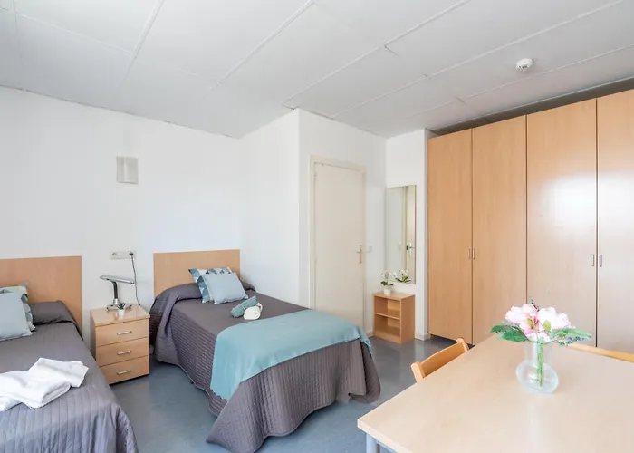 Residencia Universitaria Resa Lesseps * برشلونة