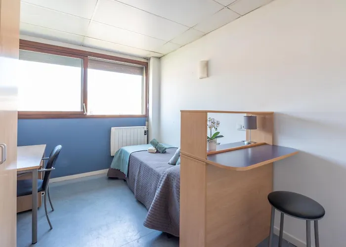Residencia Universitaria Resa Lesseps شقة برشلونة